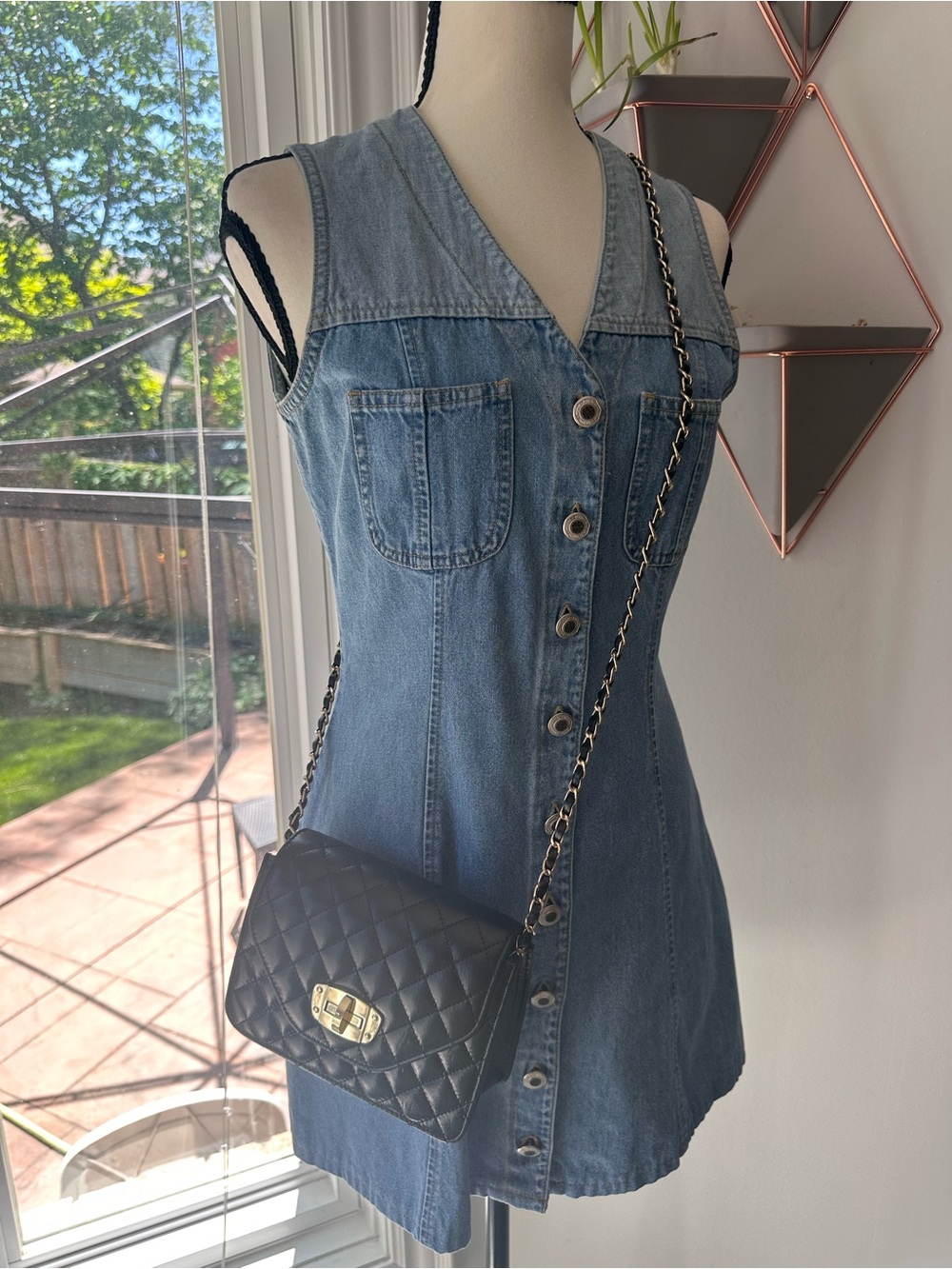 GENUINE LEATHER Quilted Black Crossbody Shoulder Bag Purse Flap Gold Chain Chic